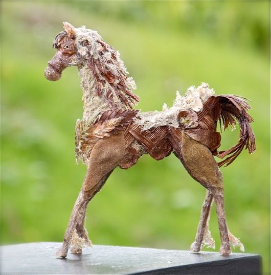 handmade horse twig sculpture